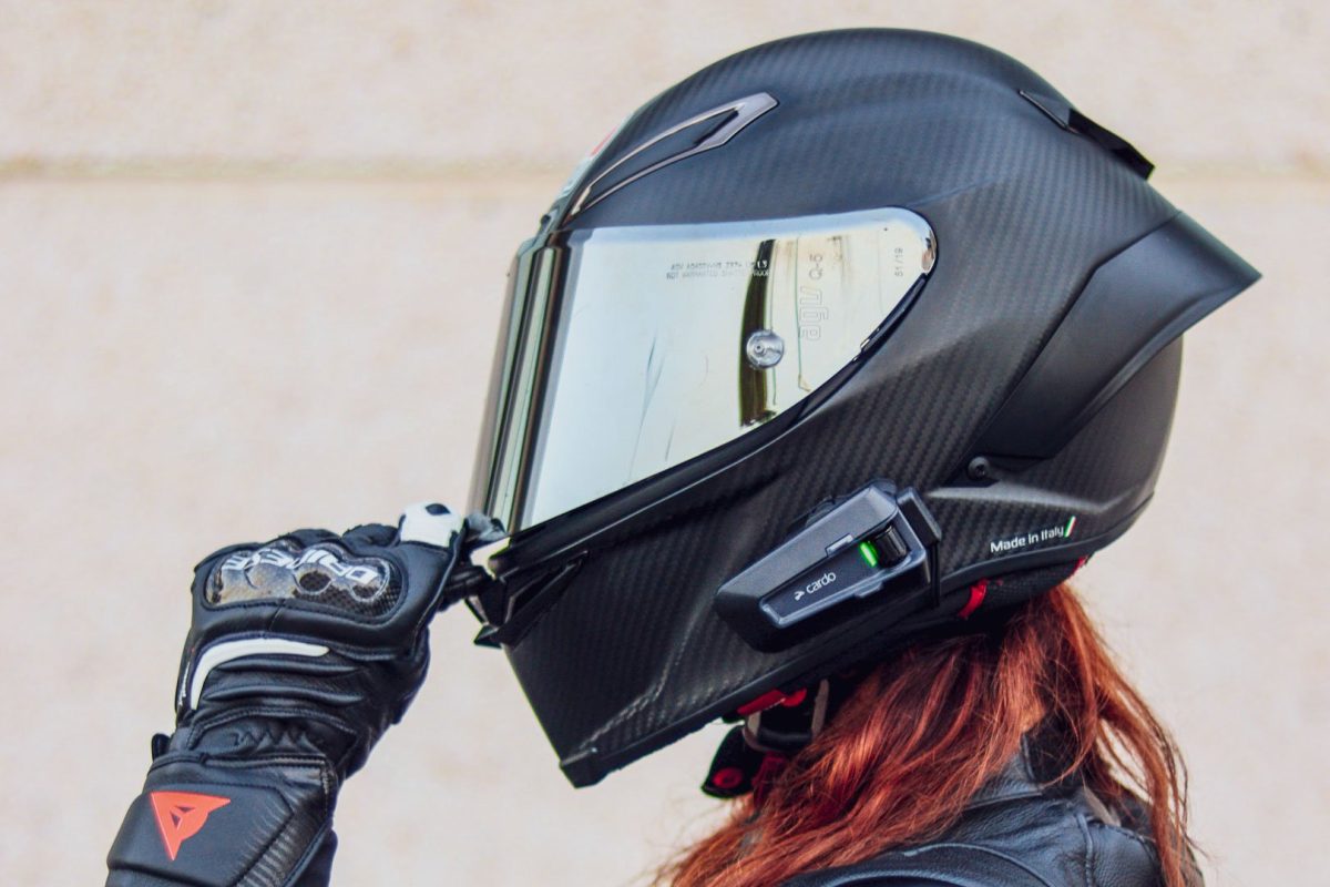Casque de moto noir