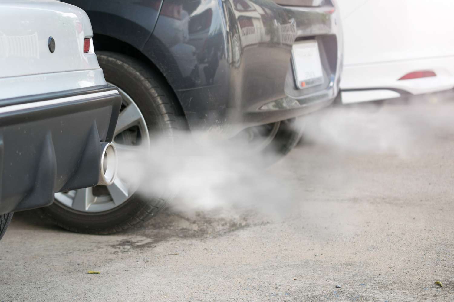 ma voiture fume blanc